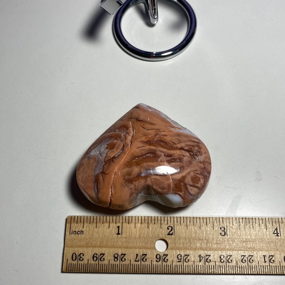 Pink Agate Heart (Comes with stand) - Picture 4 of 4